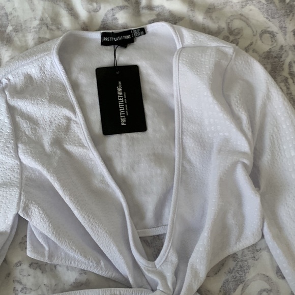 NWT PrettyLittleThing white knot front cut out bodycon dress size US 6 - Picture 7 of 11